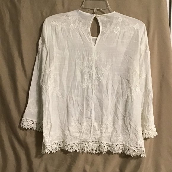 Zara Cream Embellished Blouse with Three-Quarter Sleeves - Picture 2 of 9